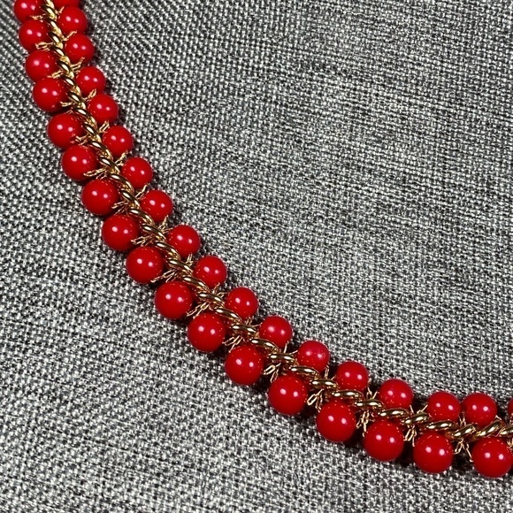 Necklace Red Gold Tone Beaded Hook Clasp Signed  Vintage 18”+2” - Picture 5 of 10